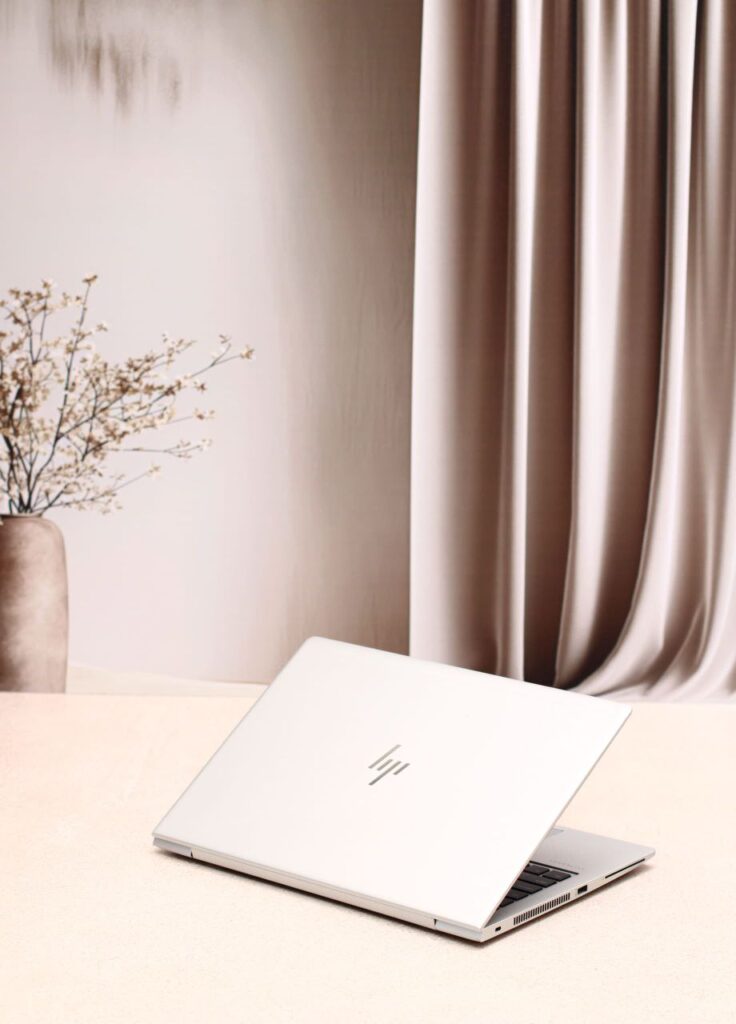 HP 745